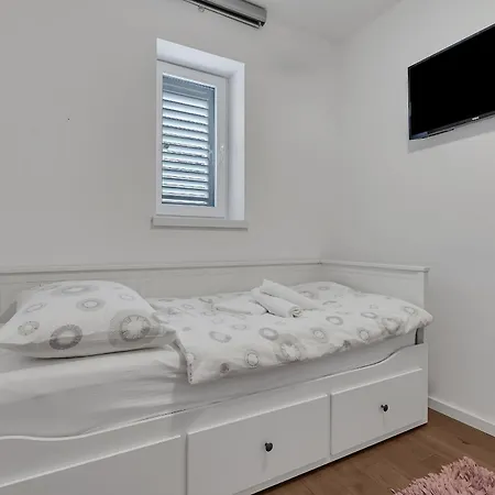 Apartament Family Violet , Centar Located *