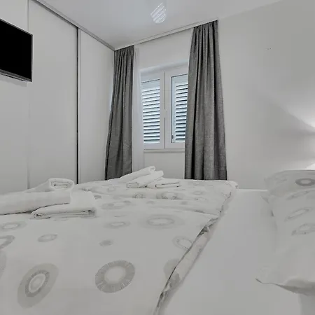 شقة Family Violet , Centar Located *