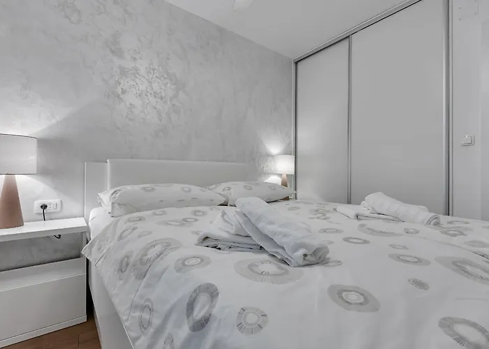 Family Violet , Centar Located Apartment