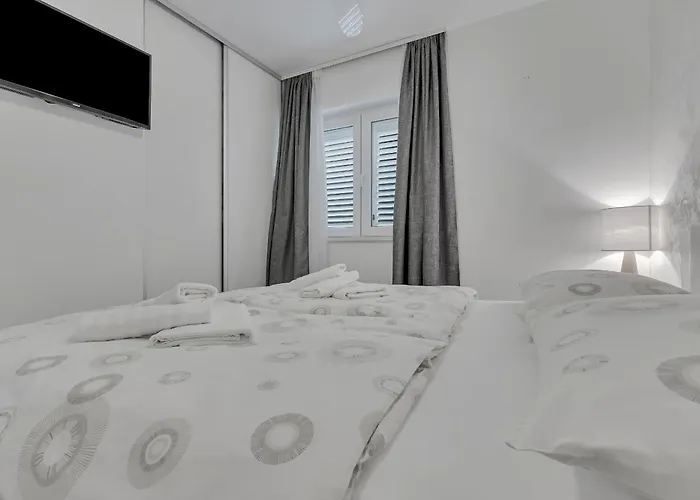 Apartment Family Violet , Centar Located *